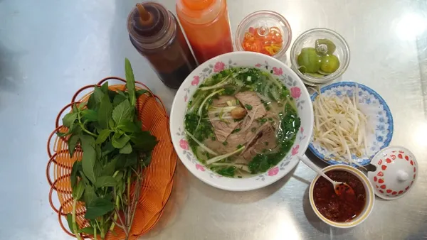 The Difference Between Northern and Southern Vietnamese Cuisine: A Culinary Journey